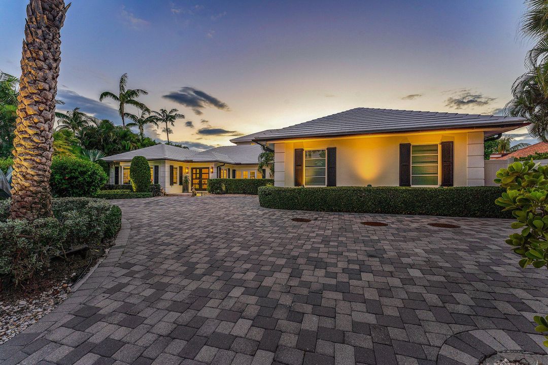 На продажу: $8,995,000 (5 спален, 6 ванн, 4734 Квадратных фут)