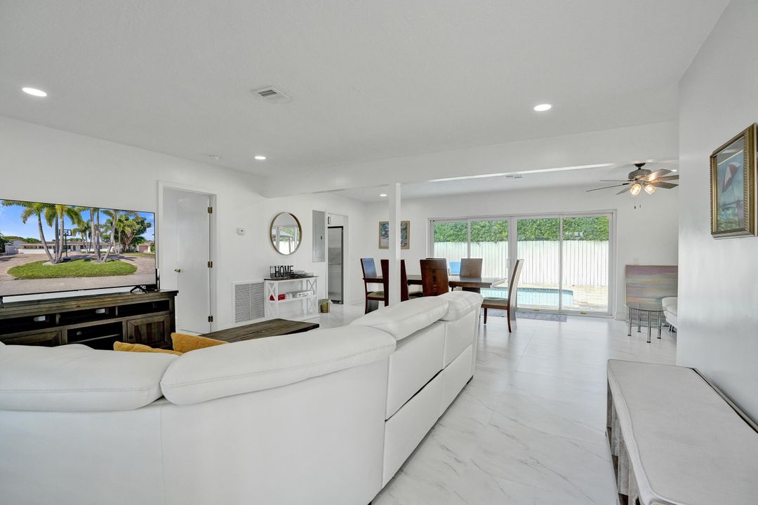 For Rent: $6,000 (4 beds, 2 baths, 1904 Square Feet)