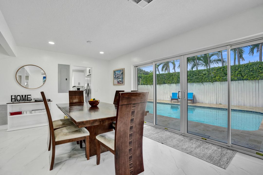 For Rent: $6,000 (4 beds, 2 baths, 1904 Square Feet)