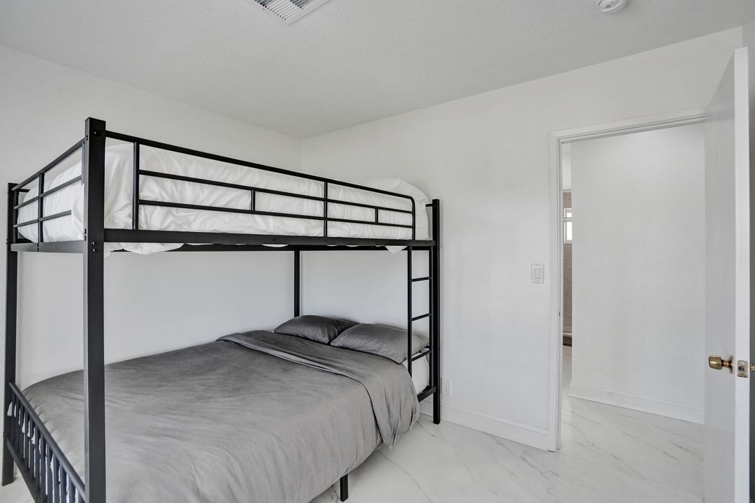 For Rent: $6,000 (4 beds, 2 baths, 1904 Square Feet)