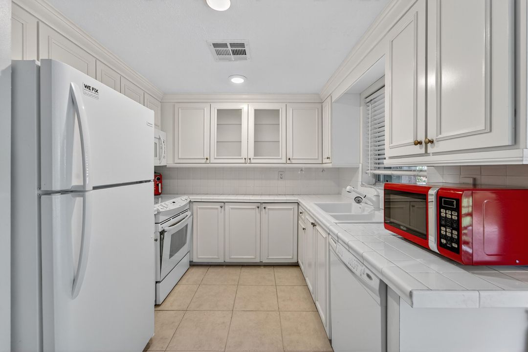 合同活跃: $150,000 (1 贝兹, 1 浴室, 591 平方英尺)