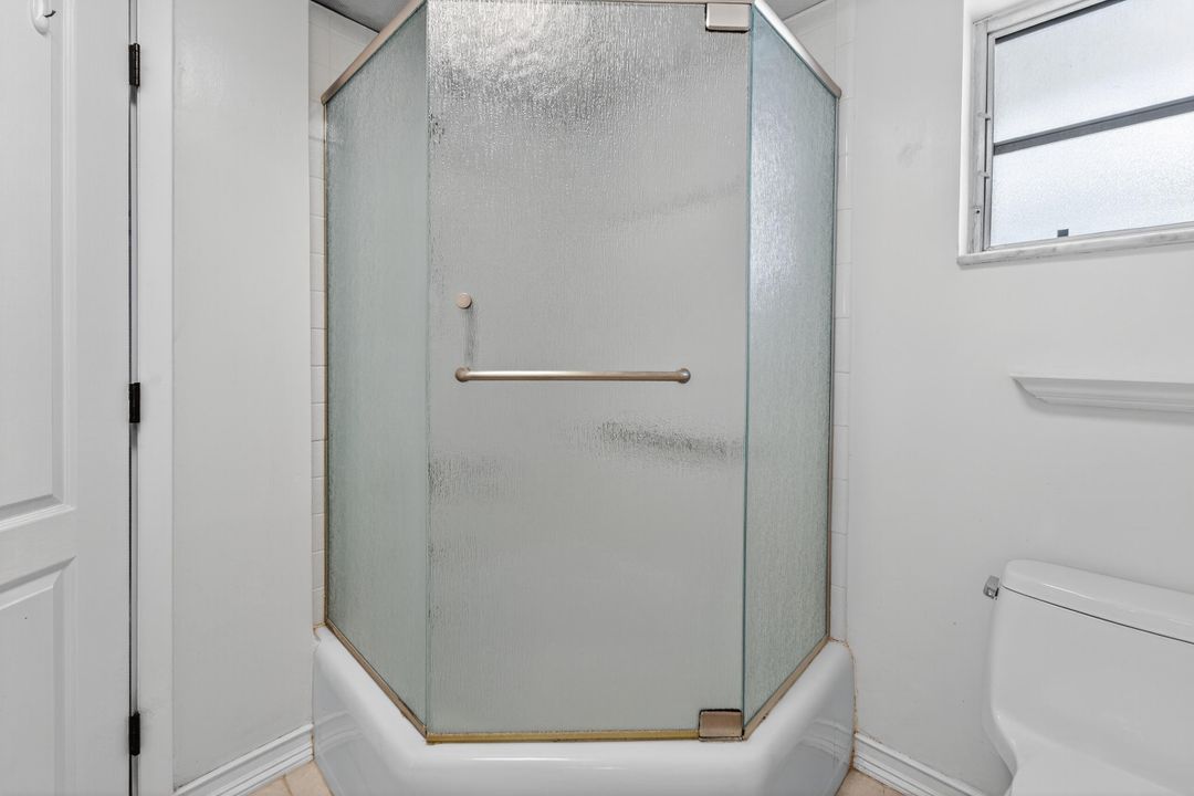 合同活跃: $150,000 (1 贝兹, 1 浴室, 591 平方英尺)