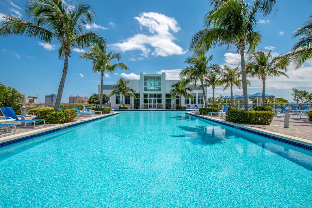 For Rent: $6,000 (2 beds, 2 baths, 1085 Square Feet)