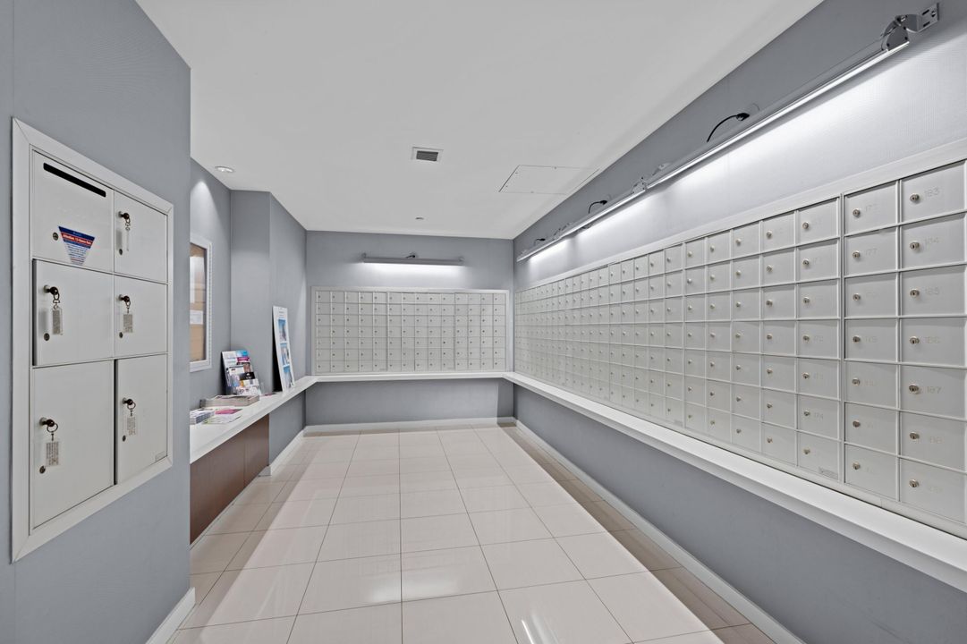 For Rent: $6,000 (2 beds, 2 baths, 1085 Square Feet)