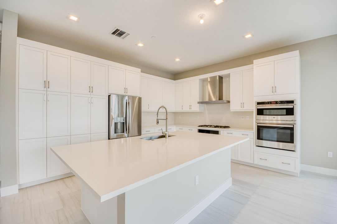 For Sale: $1,912,900 (5 beds, 5 baths, 5136 Square Feet)