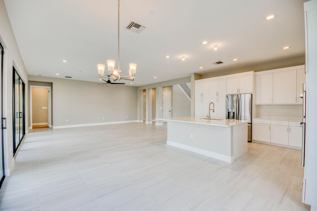 For Sale: $1,912,900 (5 beds, 5 baths, 5136 Square Feet)