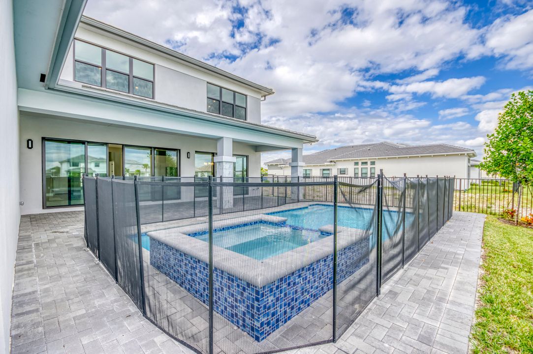 For Sale: $1,912,900 (5 beds, 5 baths, 5136 Square Feet)