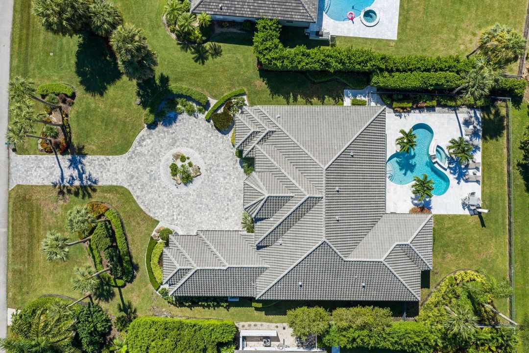 Active With Contract: $1,695,000 (4 beds, 4 baths, 3865 Square Feet)