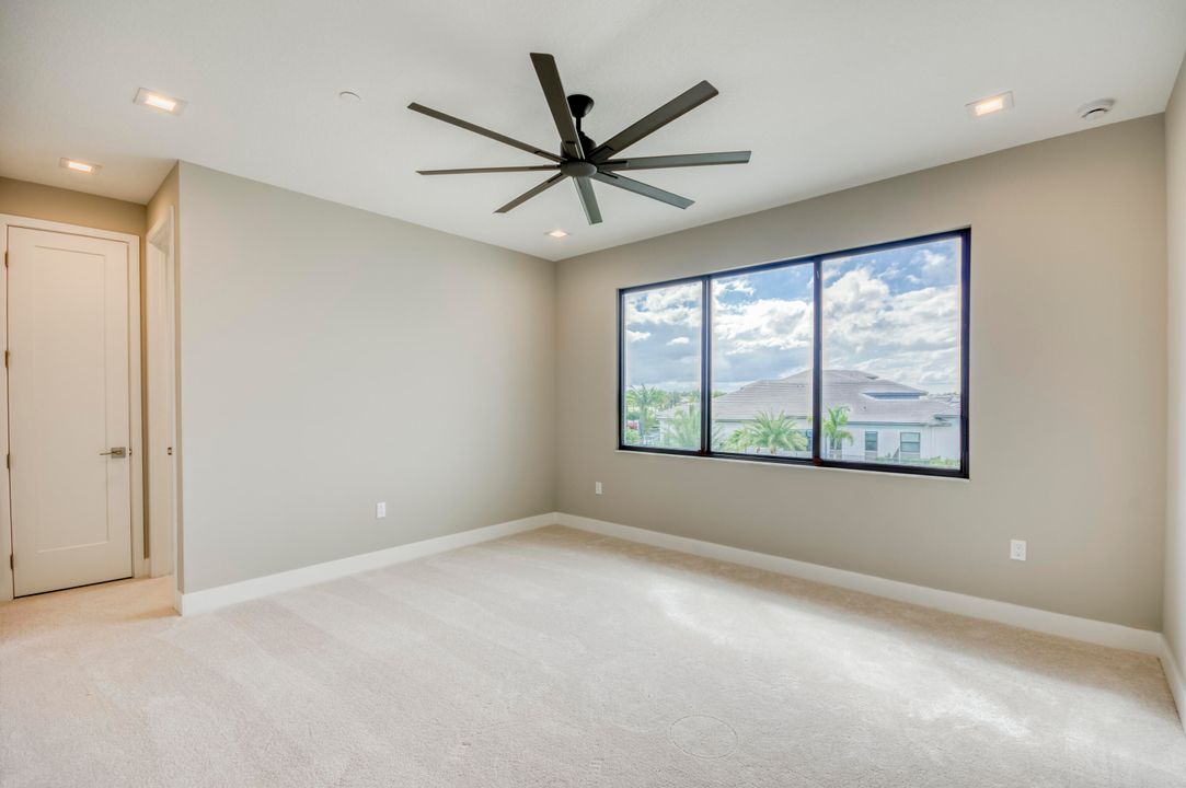 For Sale: $1,912,900 (5 beds, 5 baths, 5136 Square Feet)