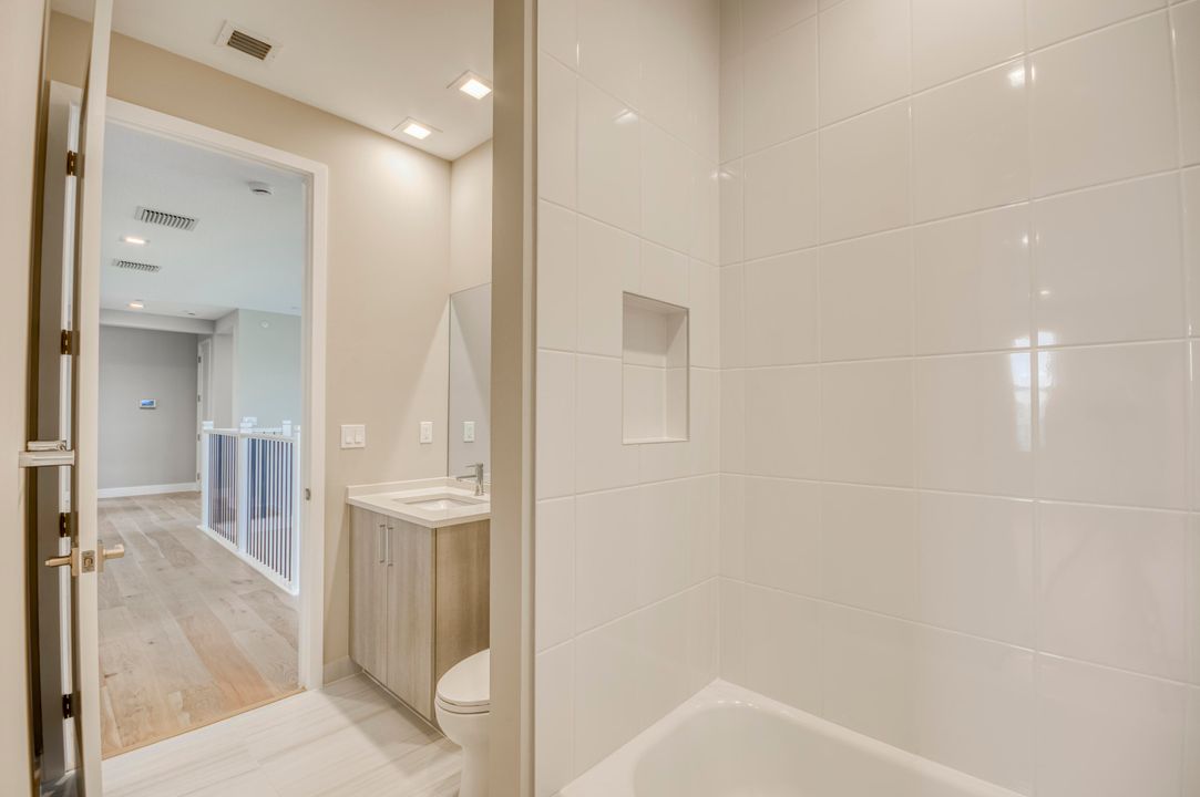 For Sale: $1,912,900 (5 beds, 5 baths, 5136 Square Feet)