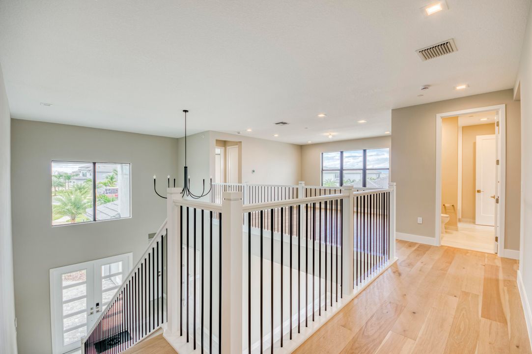 For Sale: $1,912,900 (5 beds, 5 baths, 5136 Square Feet)