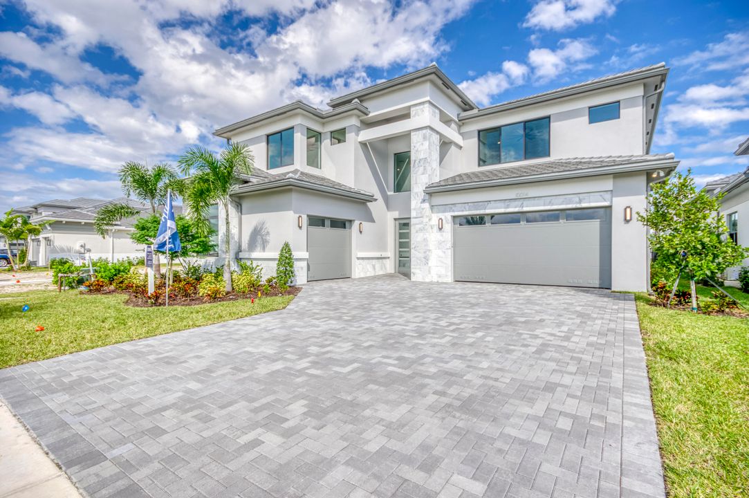 For Sale: $1,912,900 (5 beds, 5 baths, 5136 Square Feet)
