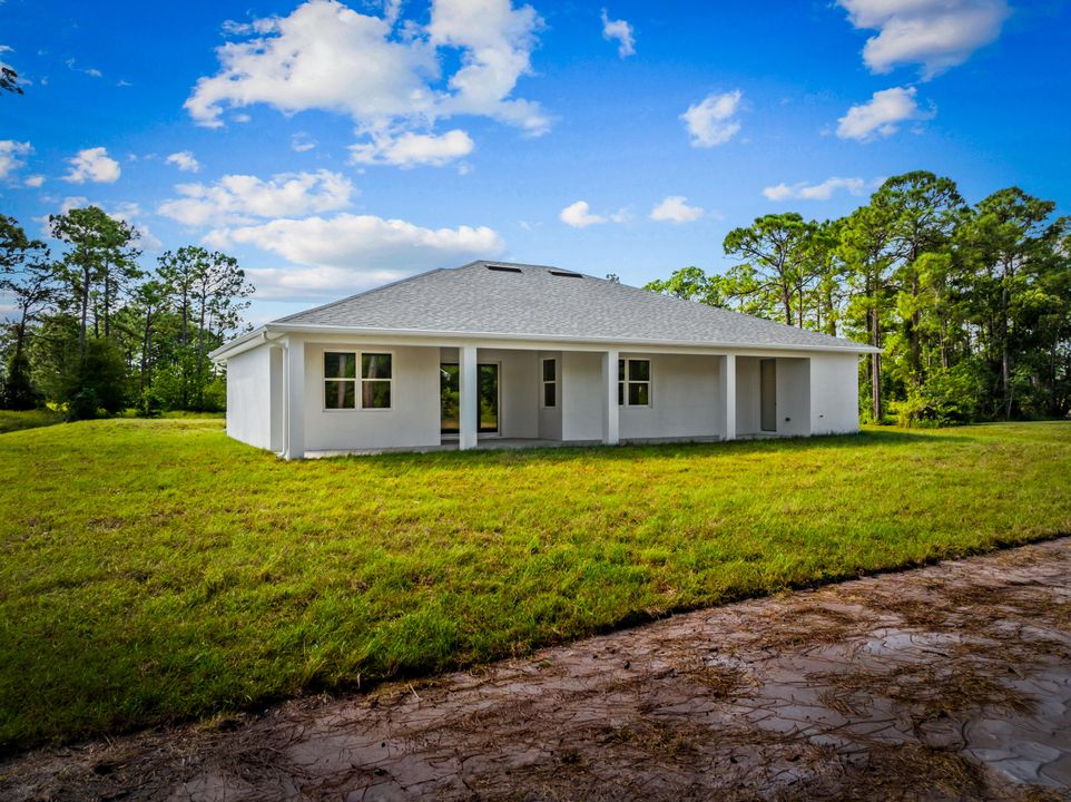 For Sale: $749,900 (4 beds, 3 baths, 2306 Square Feet)