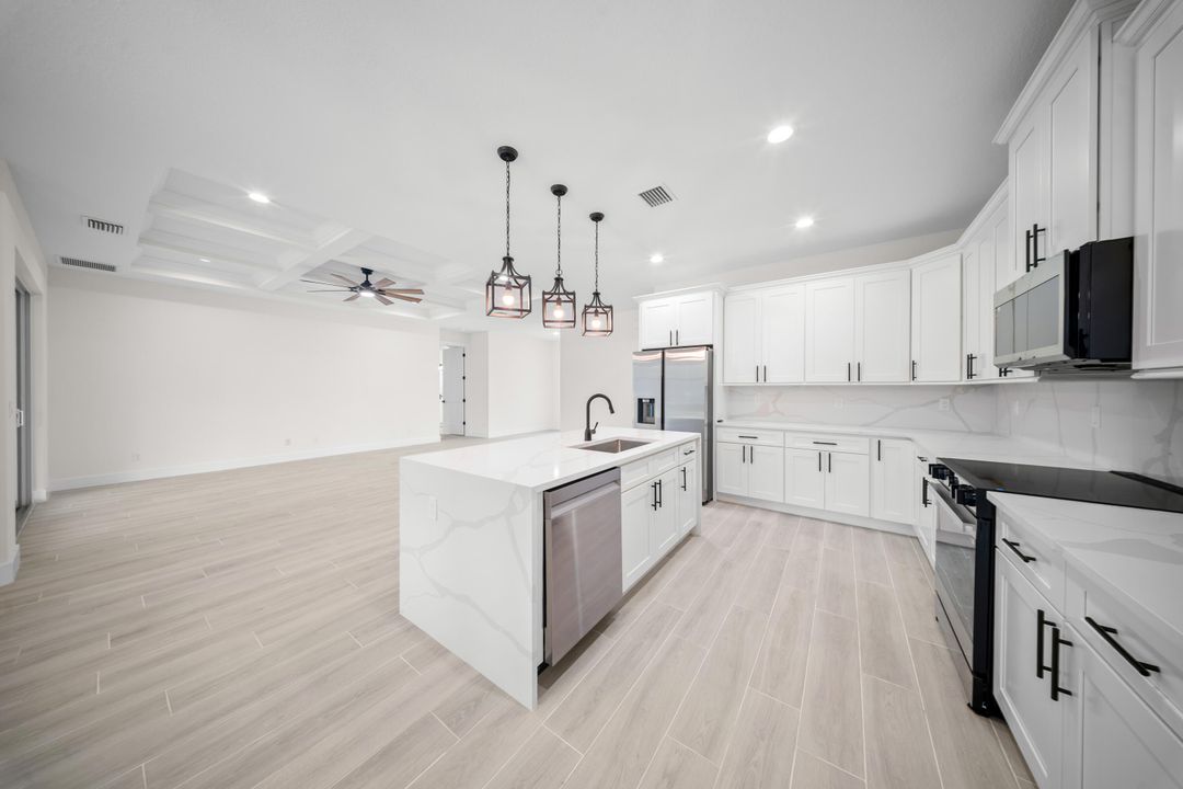 For Sale: $749,900 (4 beds, 3 baths, 2306 Square Feet)