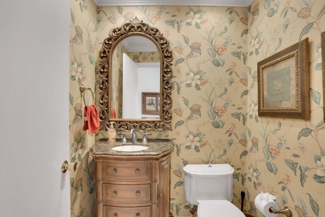 合同活跃: $1,495,000 (3 贝兹, 2 浴室, 2097 平方英尺)