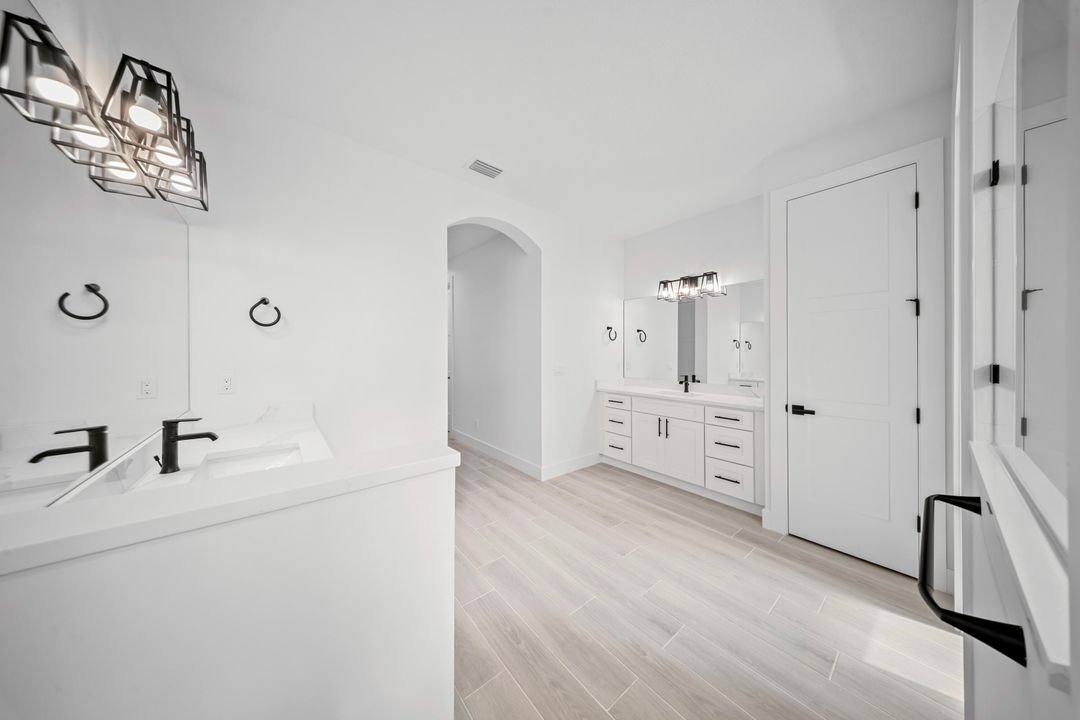 For Sale: $749,900 (4 beds, 3 baths, 2306 Square Feet)