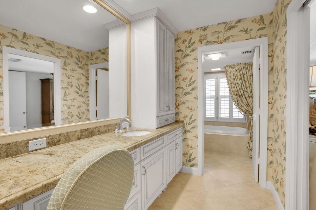 合同活跃: $1,495,000 (3 贝兹, 2 浴室, 2097 平方英尺)