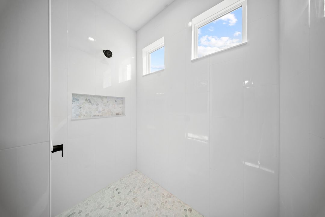 For Sale: $749,900 (4 beds, 3 baths, 2306 Square Feet)