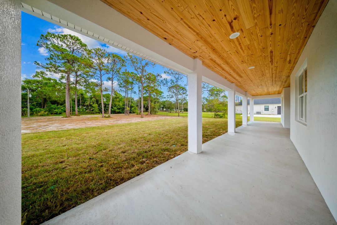 For Sale: $749,900 (4 beds, 3 baths, 2306 Square Feet)