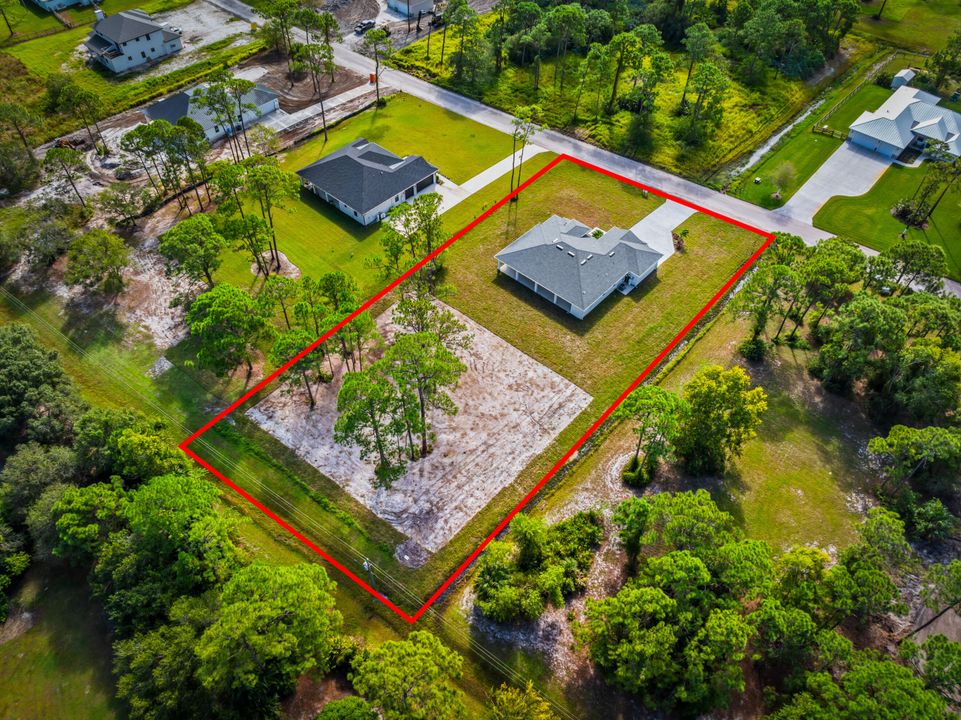 For Sale: $749,900 (4 beds, 3 baths, 2306 Square Feet)