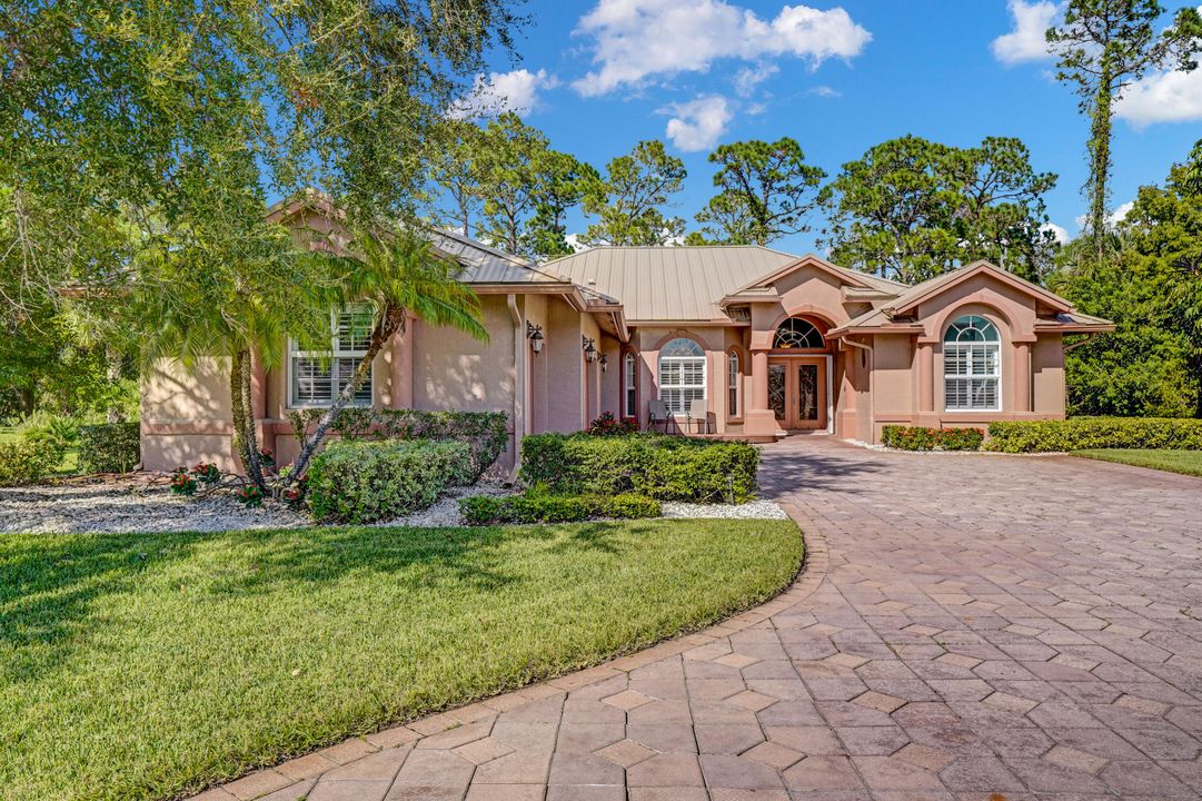 For Sale: $574,900 (3 beds, 3 baths, 2442 Square Feet)