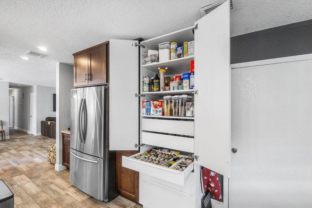 Activo con contrato: $650,000 (3 camas, 2 baños, 1498 Pies cuadrados)