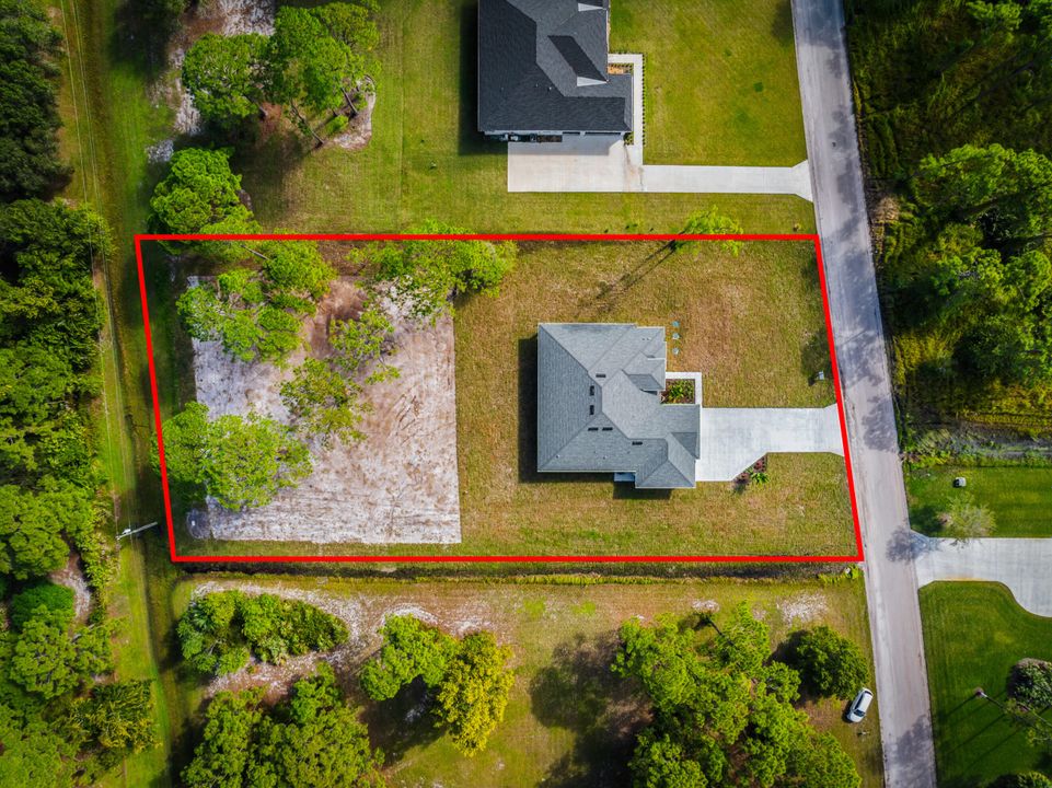 For Sale: $749,900 (4 beds, 3 baths, 2306 Square Feet)