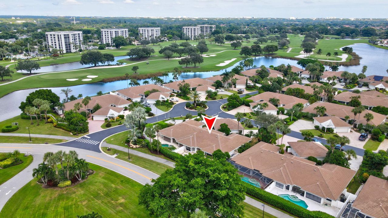 合同活跃: $1,495,000 (3 贝兹, 2 浴室, 2097 平方英尺)