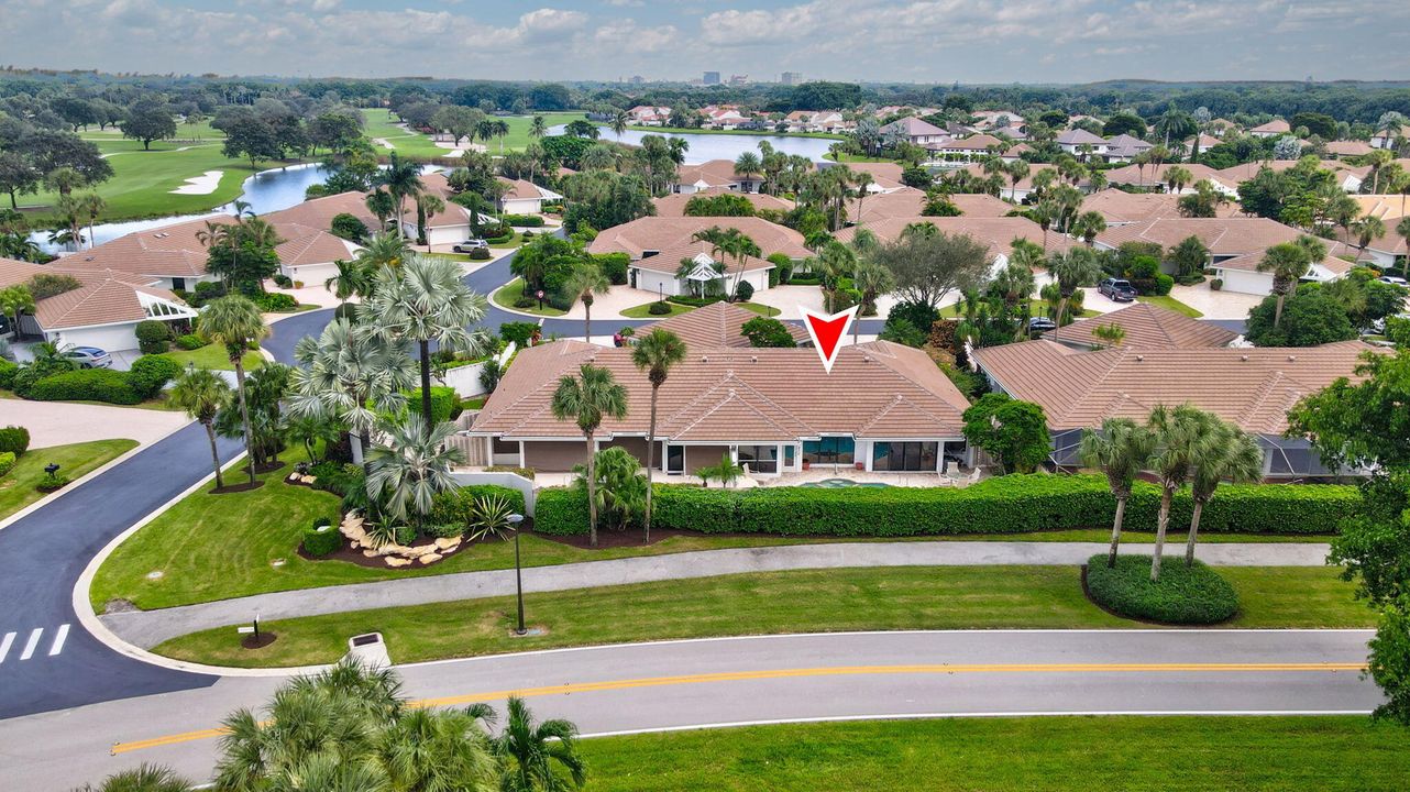 合同活跃: $1,495,000 (3 贝兹, 2 浴室, 2097 平方英尺)