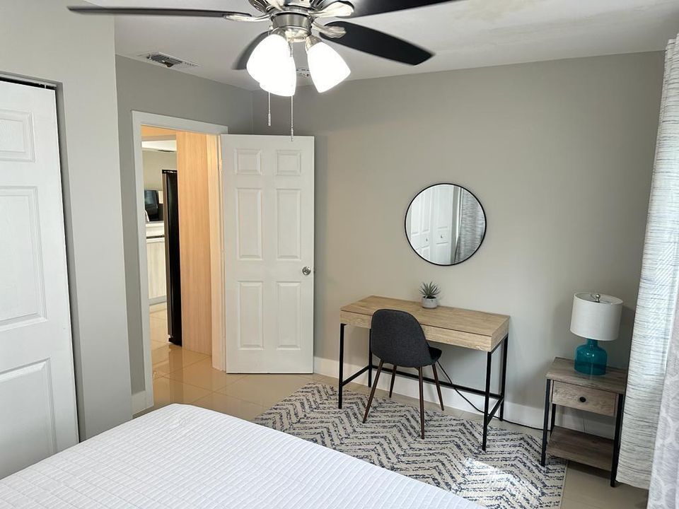 Active With Contract: $3,490 (3 beds, 2 baths, 1238 Square Feet)