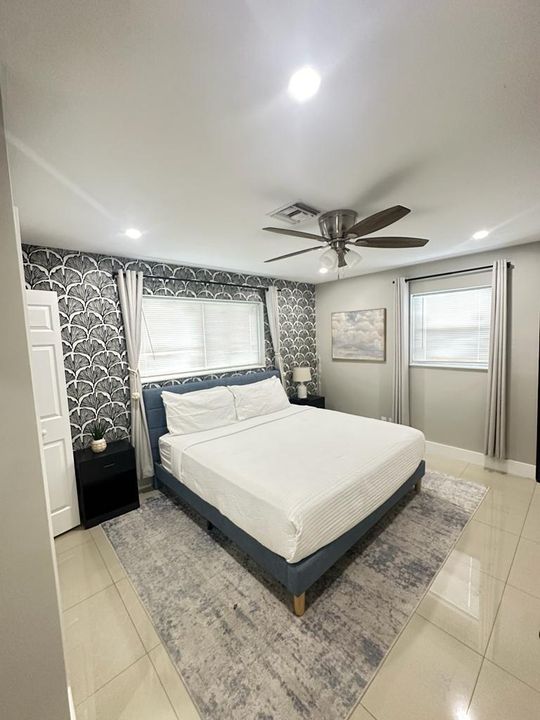 Active With Contract: $3,490 (3 beds, 2 baths, 1238 Square Feet)