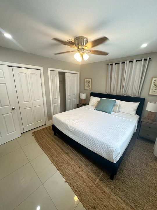 Active With Contract: $3,490 (3 beds, 2 baths, 1238 Square Feet)