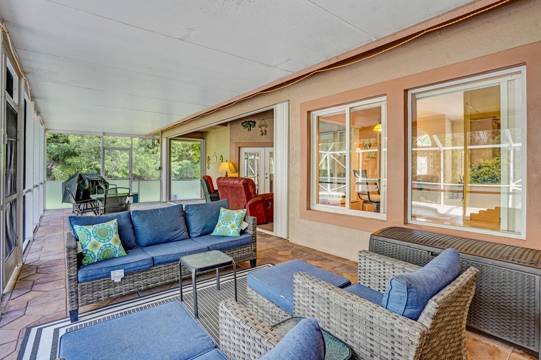 For Sale: $574,900 (3 beds, 3 baths, 2442 Square Feet)