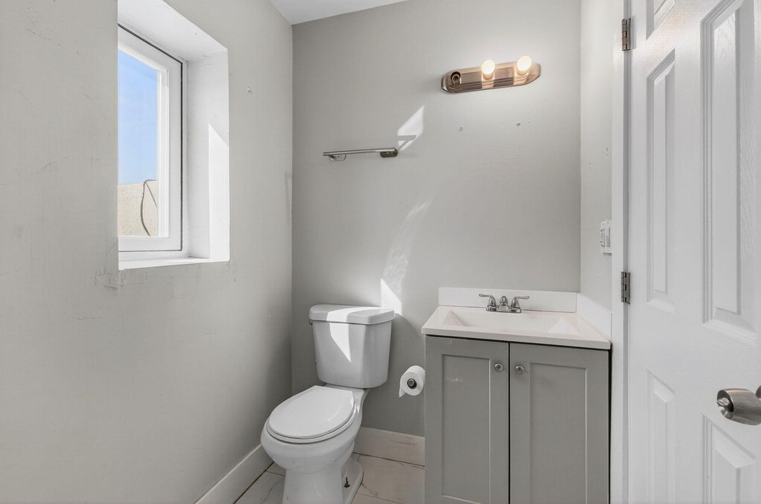 На продажу: $599,000 (0 спален, 0 ванн, 1714 Квадратных фут)