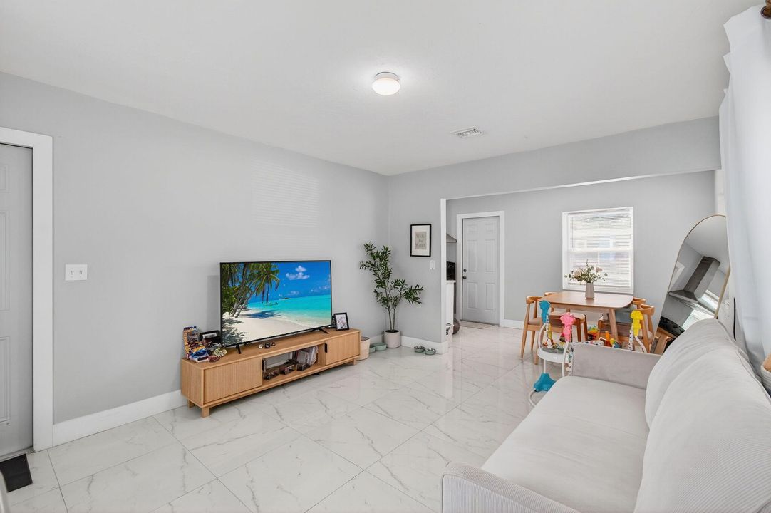 На продажу: $599,000 (0 спален, 0 ванн, 1714 Квадратных фут)