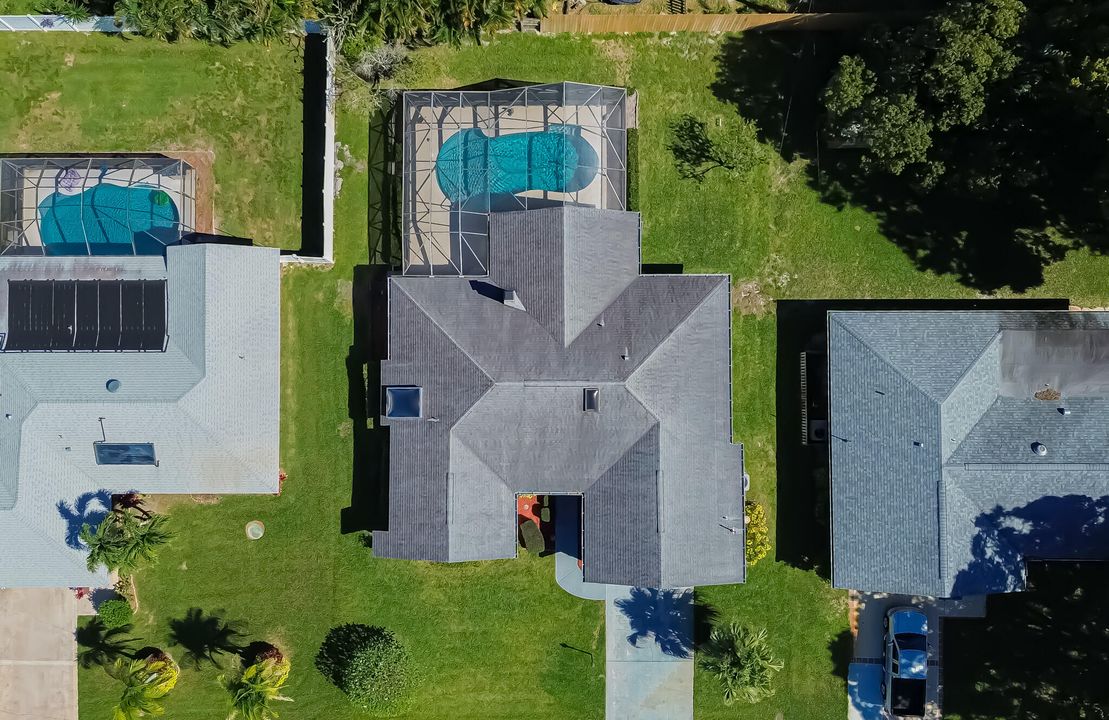 Active With Contract: $420,000 (3 beds, 2 baths, 1972 Square Feet)