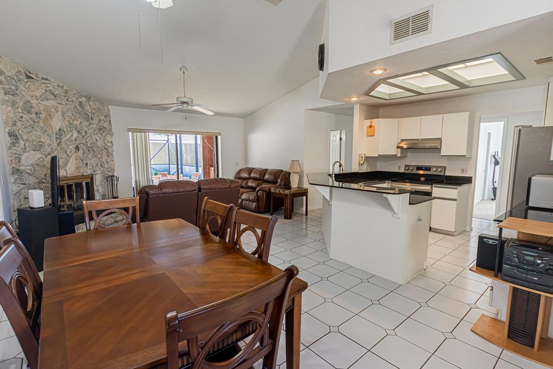 Active With Contract: $420,000 (3 beds, 2 baths, 1972 Square Feet)