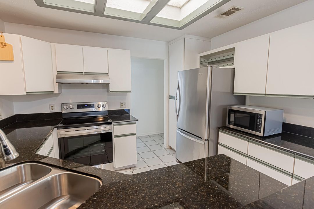 Active With Contract: $420,000 (3 beds, 2 baths, 1972 Square Feet)