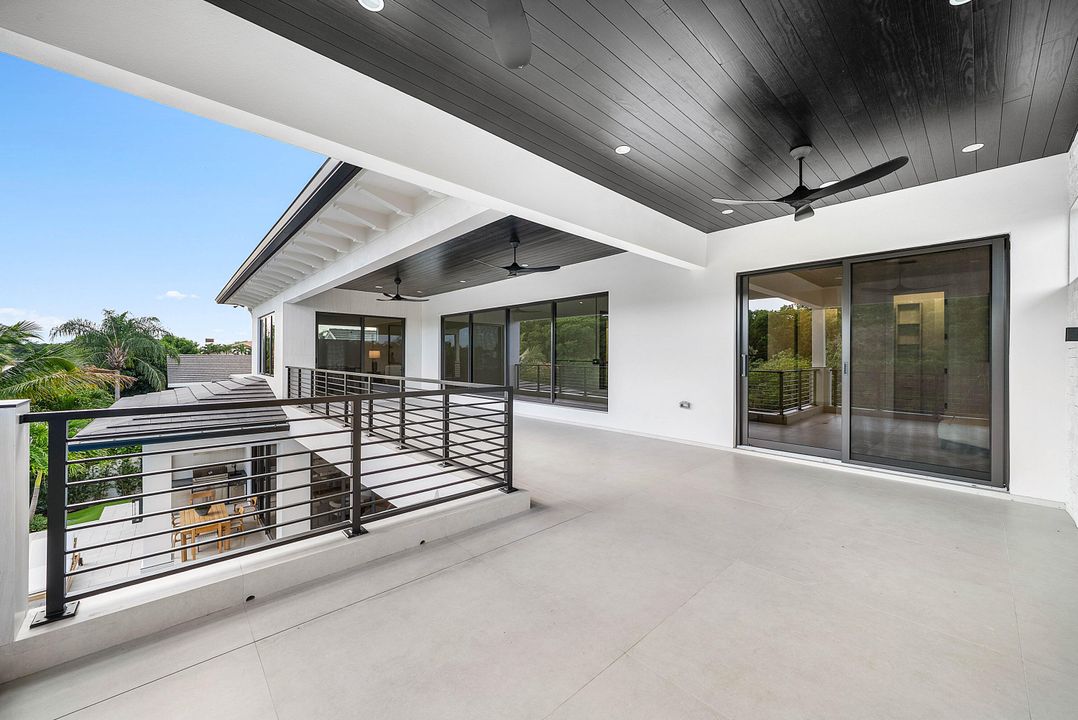 На продажу: $6,495,000 (5 спален, 5 ванн, 5750 Квадратных фут)