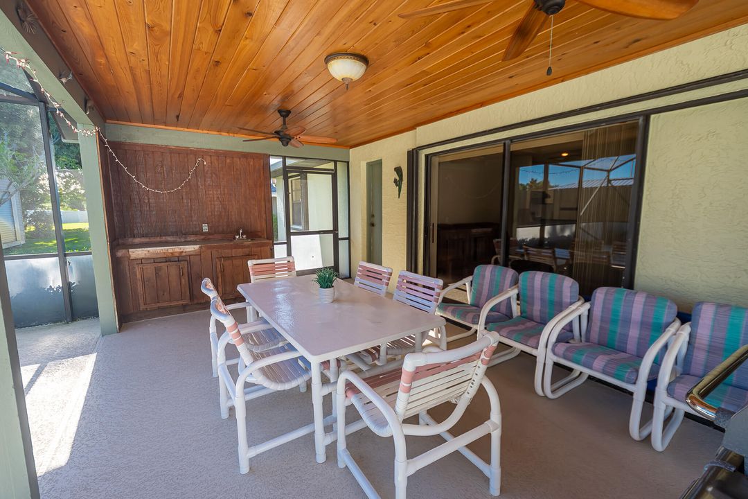 Active With Contract: $420,000 (3 beds, 2 baths, 1972 Square Feet)