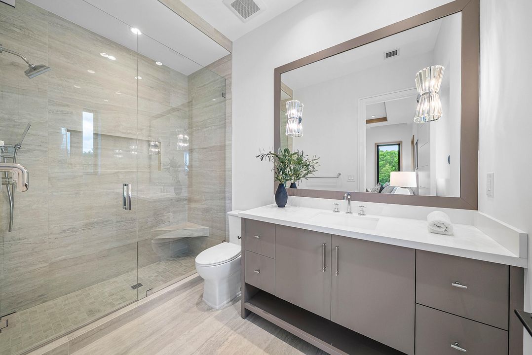 На продажу: $6,495,000 (5 спален, 5 ванн, 5750 Квадратных фут)