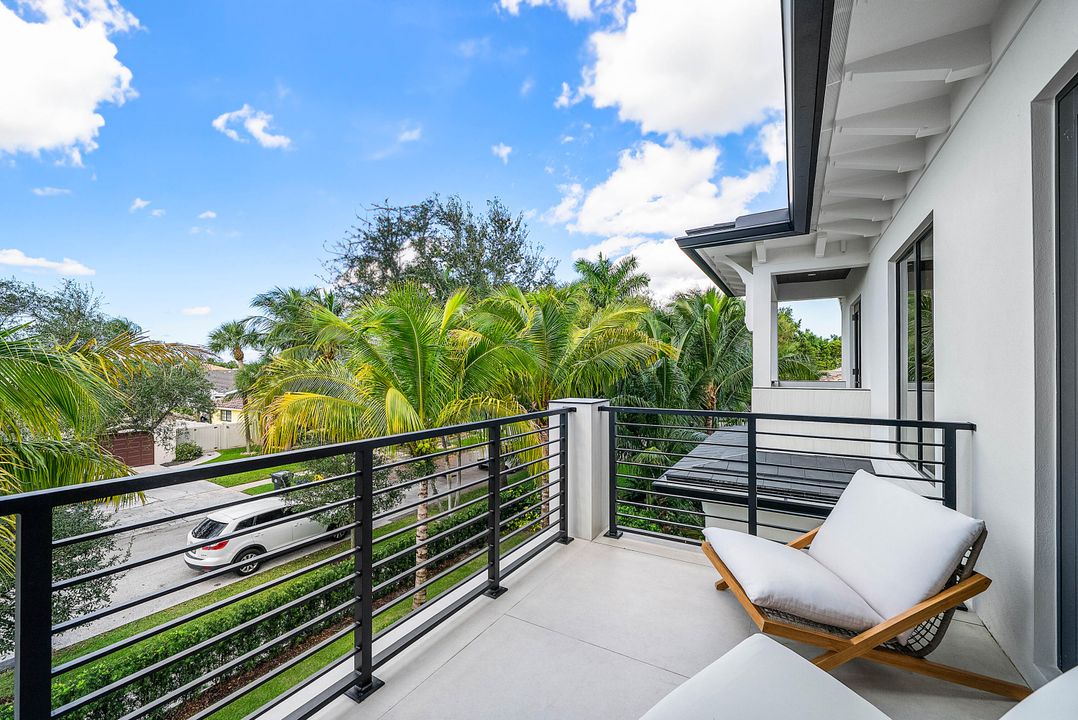 На продажу: $6,495,000 (5 спален, 5 ванн, 5750 Квадратных фут)