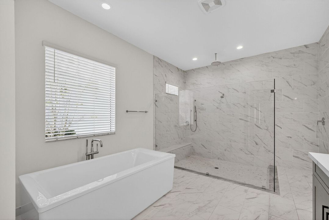 En Renta: $6,200 (4 camas, 3 baños, 3793 Pies cuadrados)