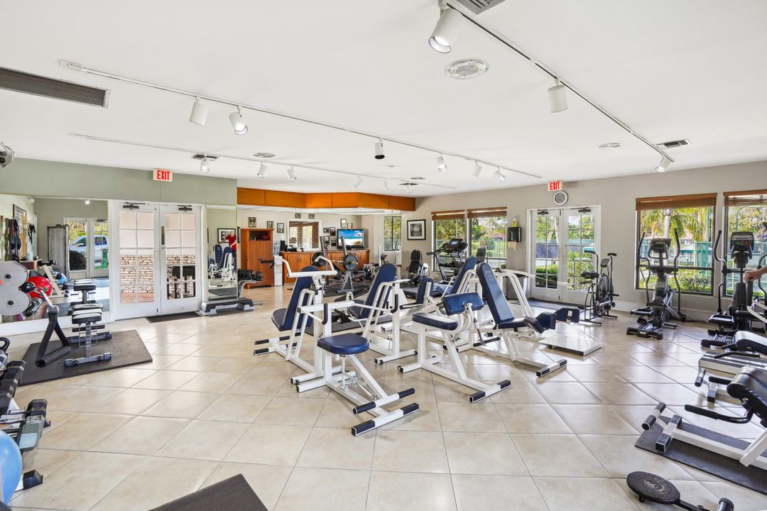 For Sale: $574,900 (3 beds, 3 baths, 2442 Square Feet)