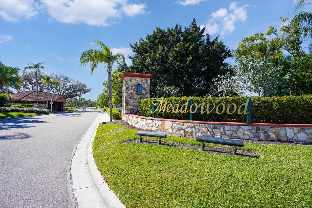 For Sale: $574,900 (3 beds, 3 baths, 2442 Square Feet)