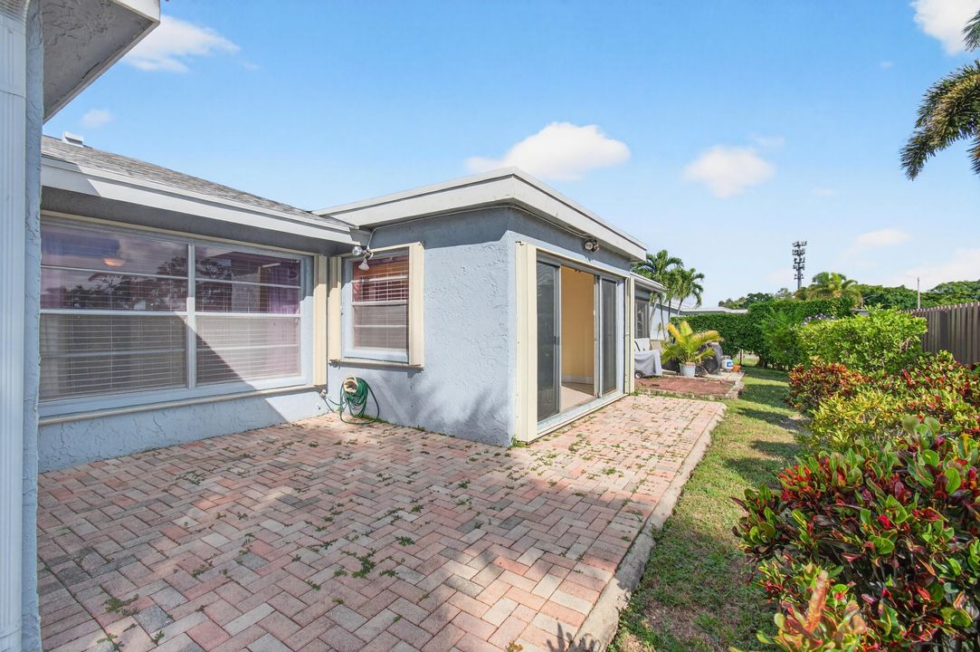 待售: $248,997 (2 贝兹, 2 浴室, 1419 平方英尺)