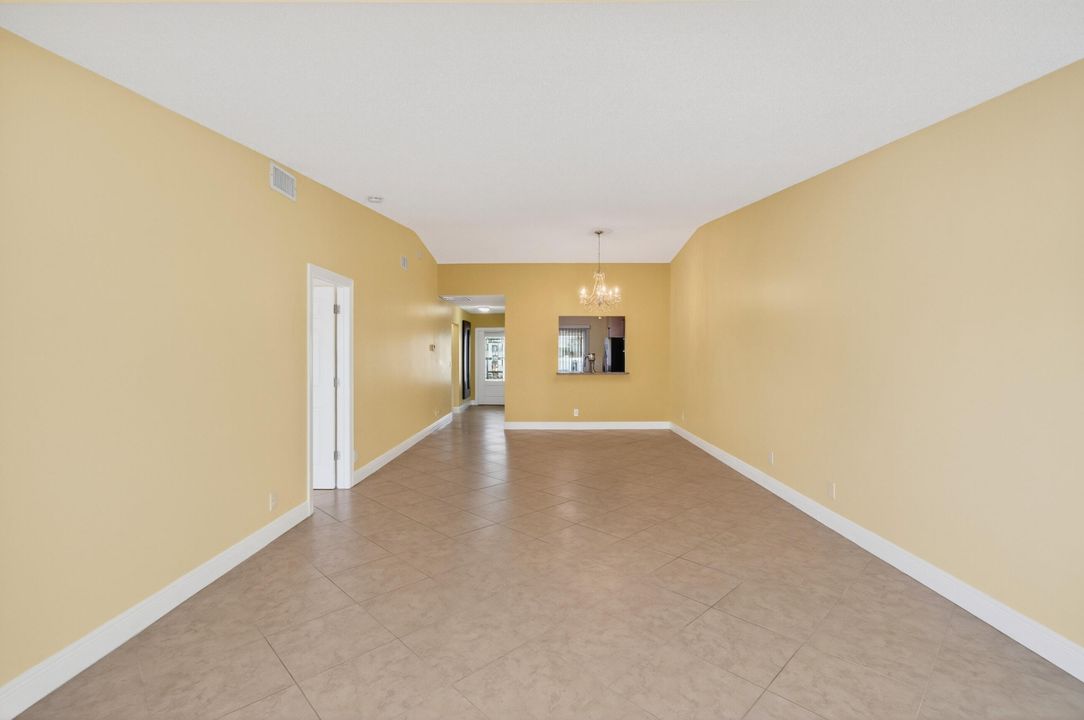 待售: $248,997 (2 贝兹, 2 浴室, 1419 平方英尺)