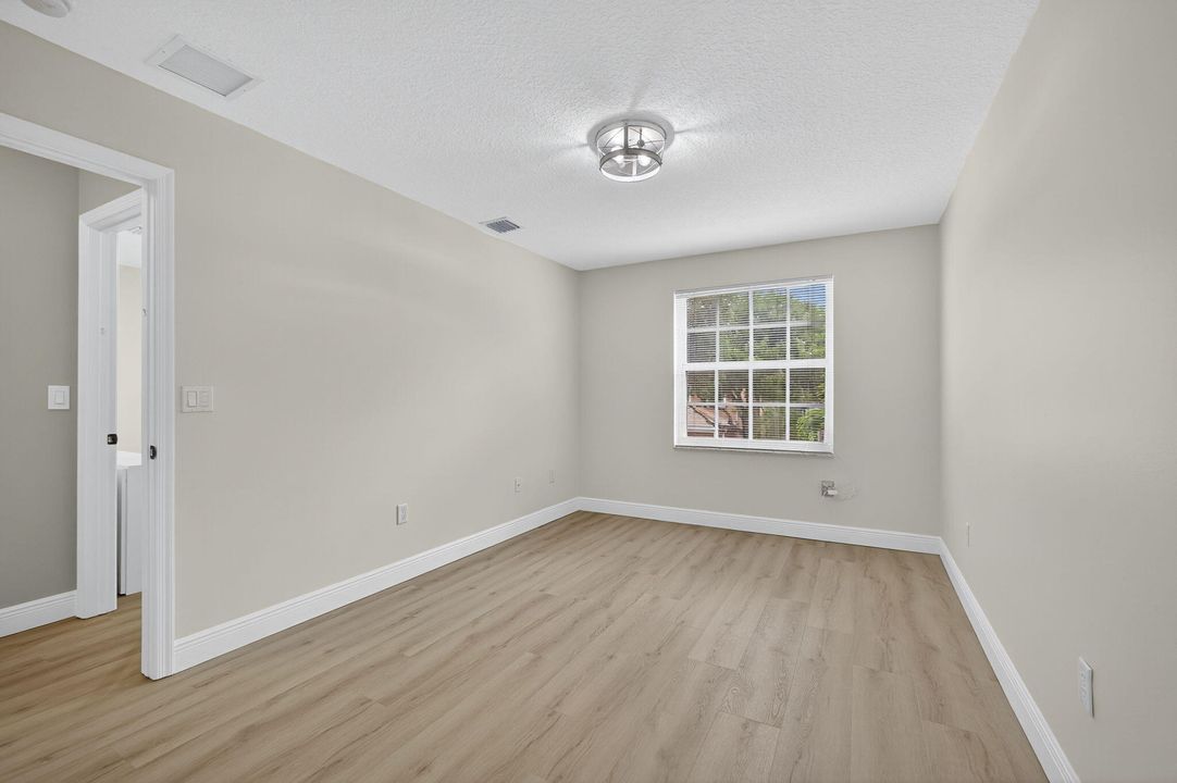 For Sale: $749,000 (5 beds, 2 baths, 2888 Square Feet)