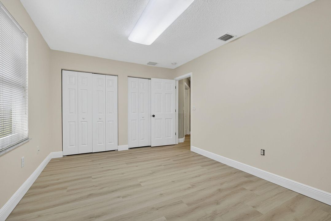 For Sale: $749,000 (5 beds, 2 baths, 2888 Square Feet)