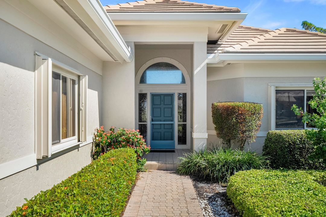 For Sale: $840,000 (3 beds, 2 baths, 2627 Square Feet)